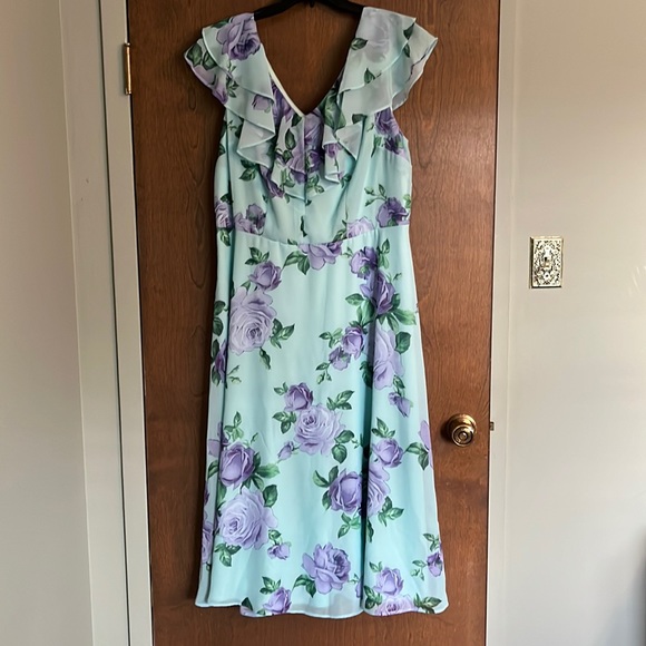 Flutter Sleeve Tea Length Dress 16W - Picture 2 of 5